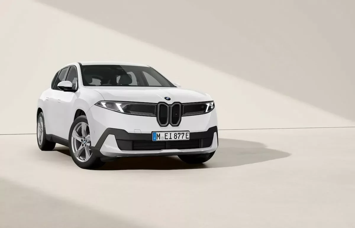 Le nouveau BMW iX3 baisse ses tarifs avec une nouvelle motorisation