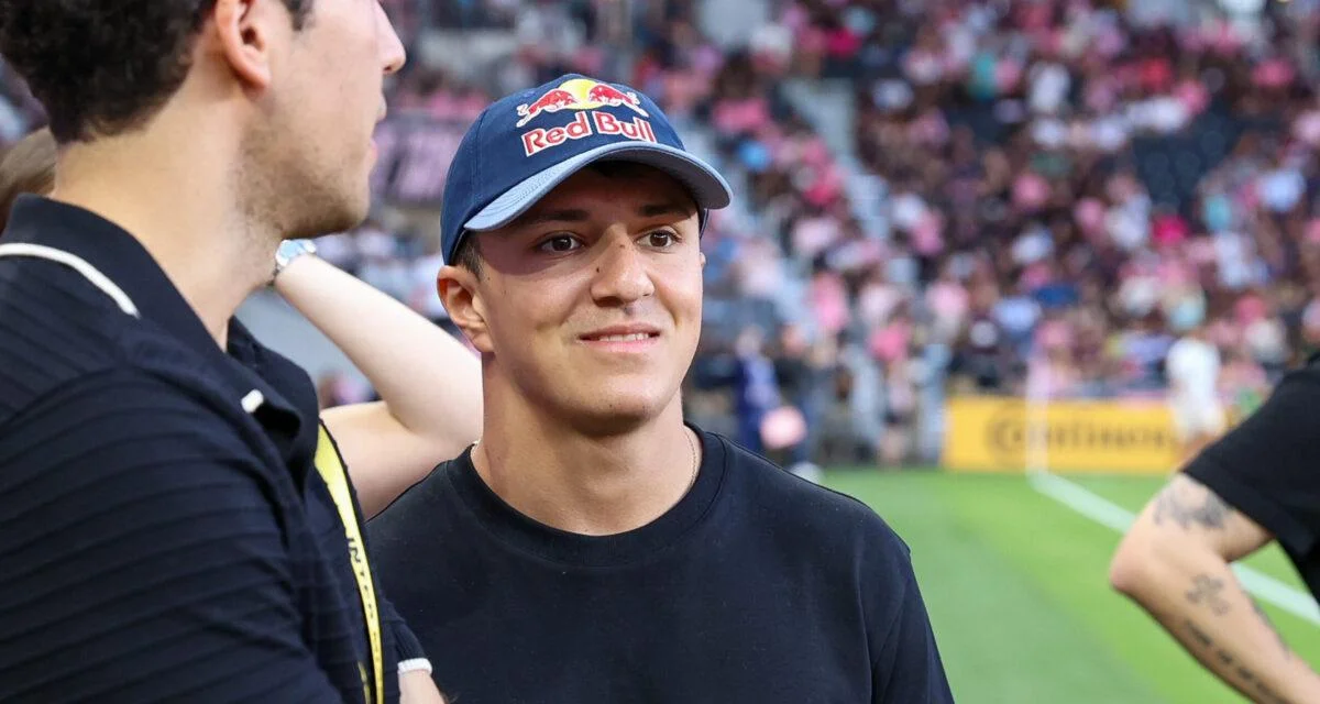 Red Bull : Hadjar explique tout, pourquoi l’écurie est en retard… et pourquoi ça pourrait tout changer