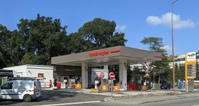 Les profits de TotalEnergies s'envolent avec la guerre, l'Etat veut les museler