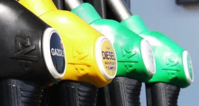 Faire le plein de diesel, un danger pour les motards, la FFMC alerte