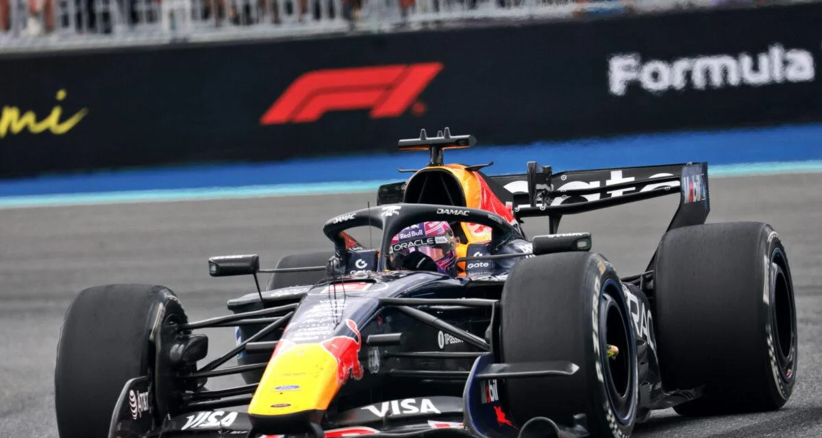 Red Bull : Verstappen ironie après son tête-à-queue et lâche une phrase lunaire