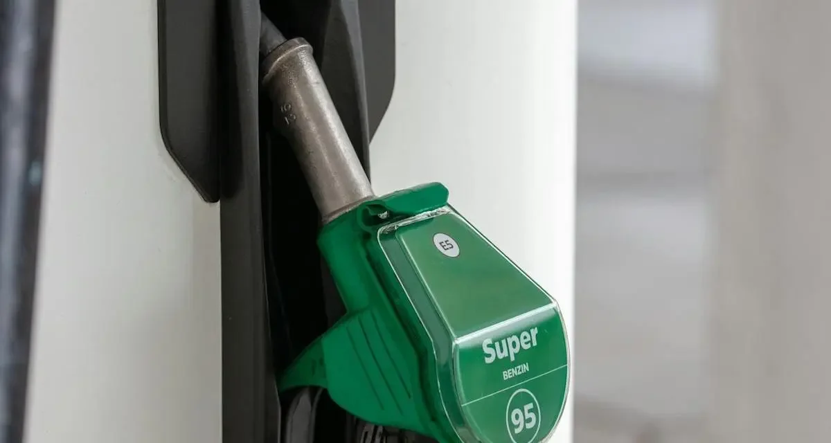 Hausse des prix des carburants, ces professionnels manifestent leur colère