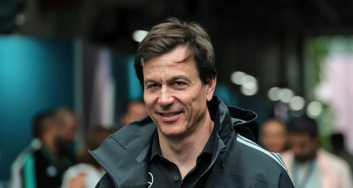 Mercedes : Toto Wolff tire la sonnette d’alarme après le nouveau fiasco de ses voitures sur un élément capital