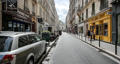 Le maire de Paris présente sa 'petite révolution' pour le stationnement