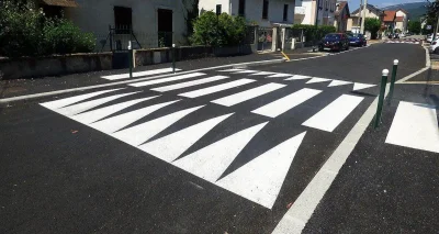 Ralentisseurs illégaux, une plainte massive déposée contre 152 communes