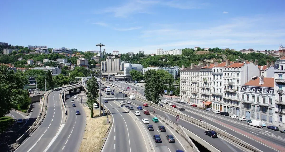 Du rouge et du noir, ça va coincer sur les routes ce mercredi 13 mai