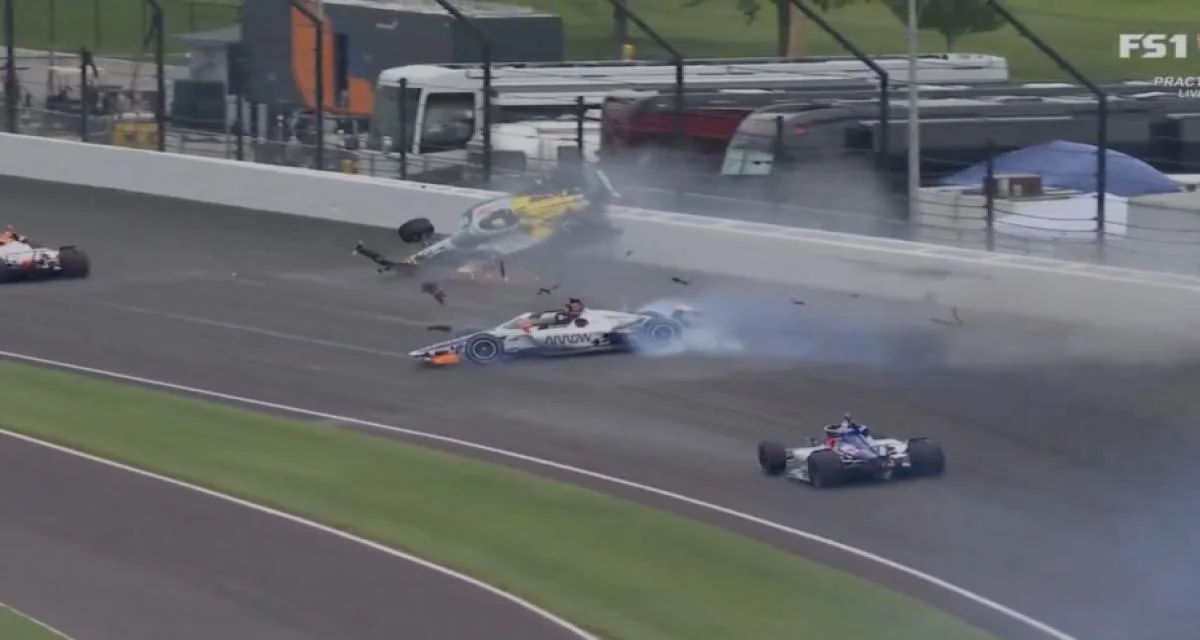 Indy 500 : Grosse frayeur pour Grosjean impliqué dans un crash à Indianapolis, l’accident en vidéo