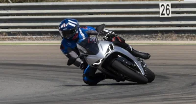 Essai Norton Manx R : si belle, si brutale, so british