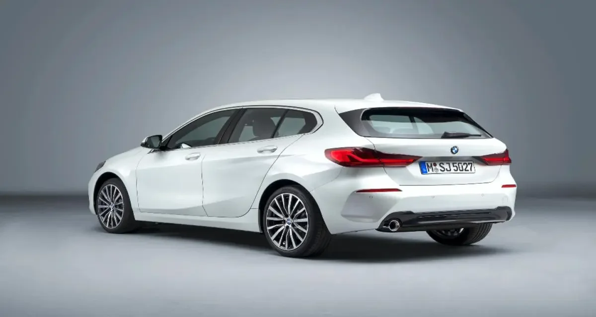 Un enfant de 5 ans gagne une BMW pour ses parents grâce à coloriage