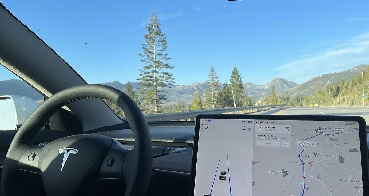 Tesla FSD, la conduite autonome arrive dans un autre pays d'Europe