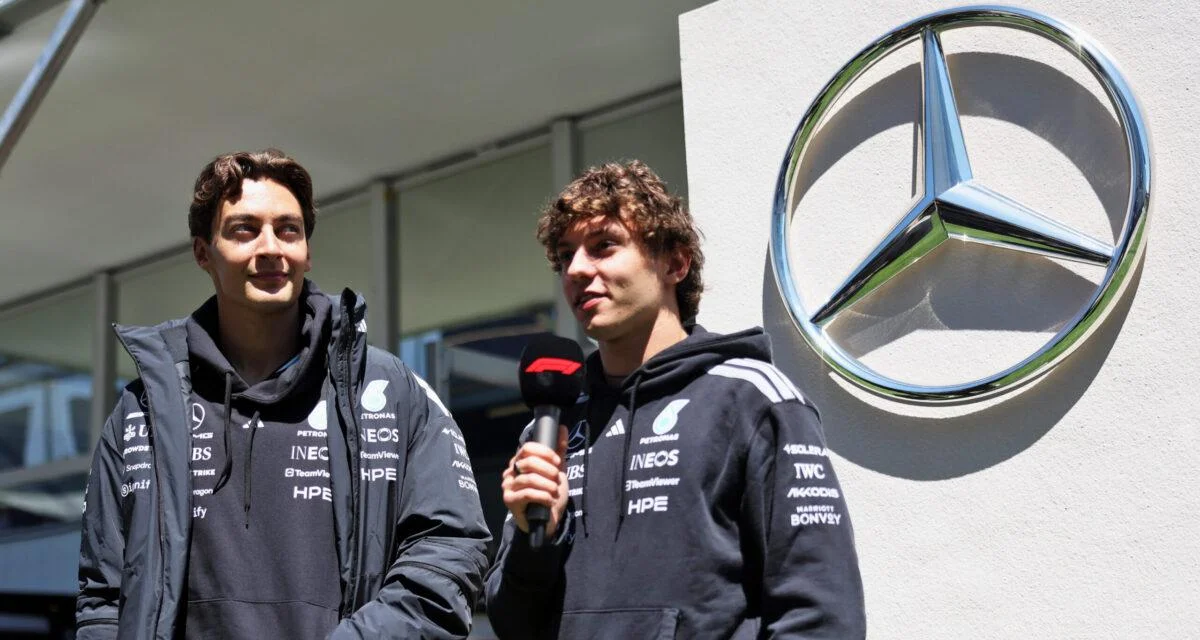 Mercedes : Antonelli persiste et signe face à Russell, les deux pilotes se renvoient la balle