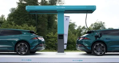 Les premières stations de recharge ultra-rapides de BYD arrivent en Europe