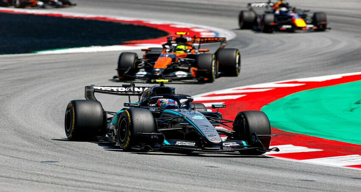 Formule 1 : Mercedes toujours au contrôle du championnat, Ferrari en embuscade