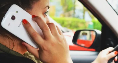 Téléphone au volant, le nombre fou des permis suspendus