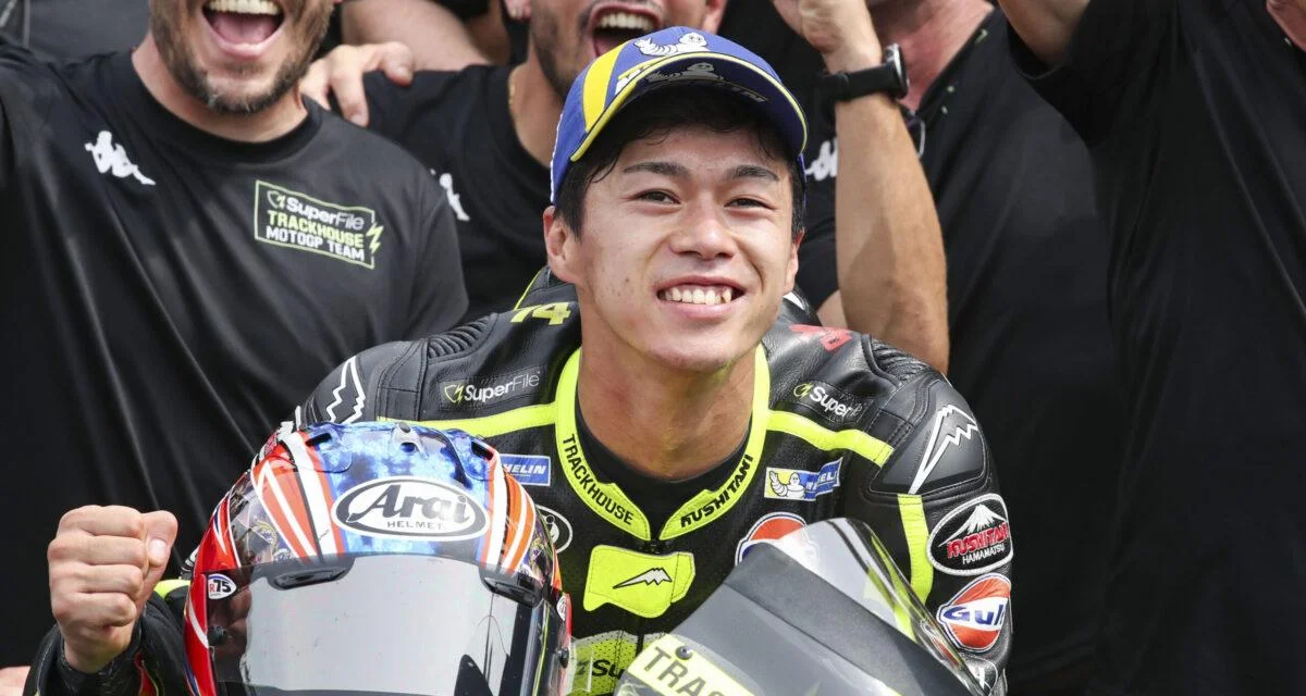GP des Pays-Bas : première victoire en carrière pour Ogura avec un triplé Aprilia, Bezzecchi chute et perd très gros