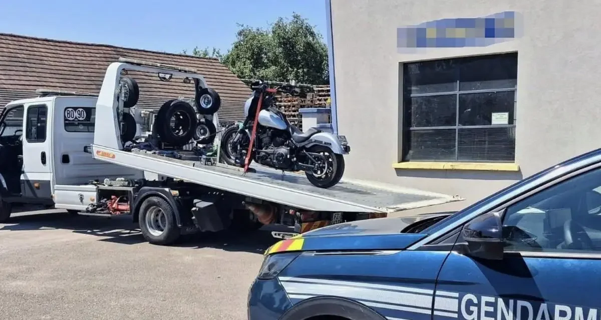 Flashé à 118 km/h en ville sur une route limitée à 50, sa bécane part directement à la fourrière