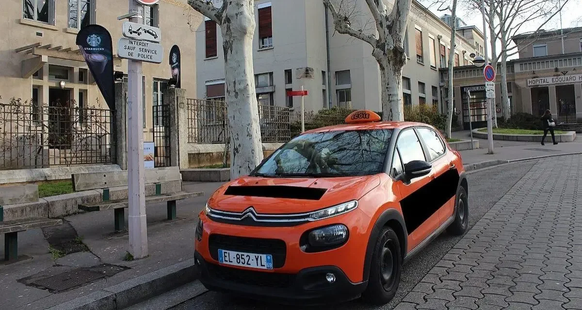 Des permis de conduire proposés gratuitement dans cette auto-école