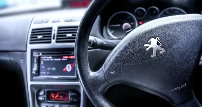 Airbags Takata défectueux, comment vérifier son véhicule en quelques clics ?