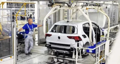 Volkswagen veut éviter les fermetures d'usine, les doutes agacent les syndicats