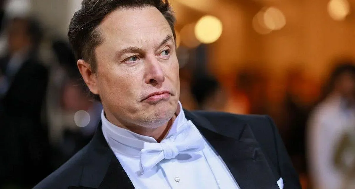 Tesla rate ses objectifs, Musk sommé de s'expliquer auprès des actionnaires
