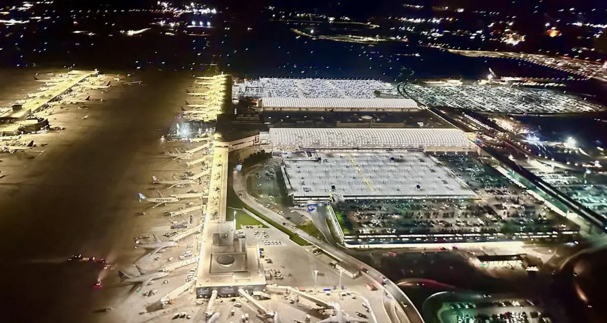 Il loue une voiture à l'aéroport et doit payer 375€ à la remise à cause de l'IA
