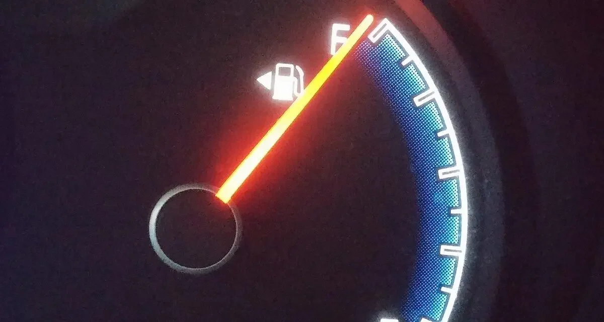 Flambée des carburants, nos 10 conseils pour consommer moins sur la route des vacances