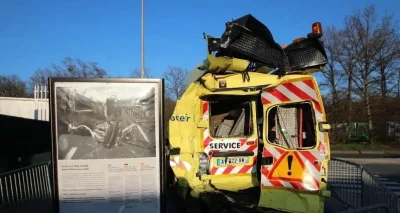"Quand allez-vous percuter ?" Ces fourgons accidentés vont choquer sur l'autoroute