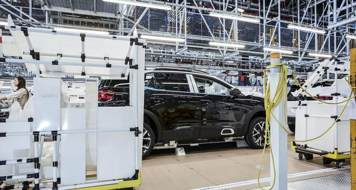 À cause de l'IA, votre prochaine voiture coûtera sûrement bien plus cher