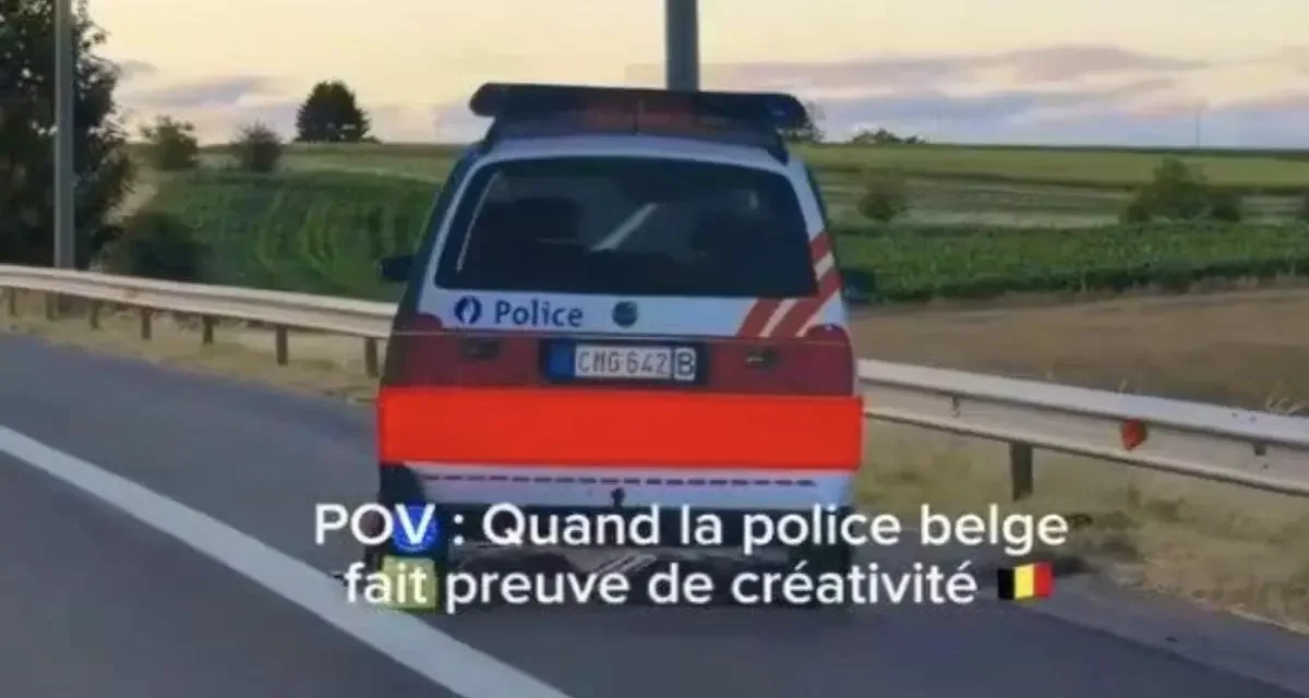 Une voiture de police en carton réussit à faire ralentir les automobilistes