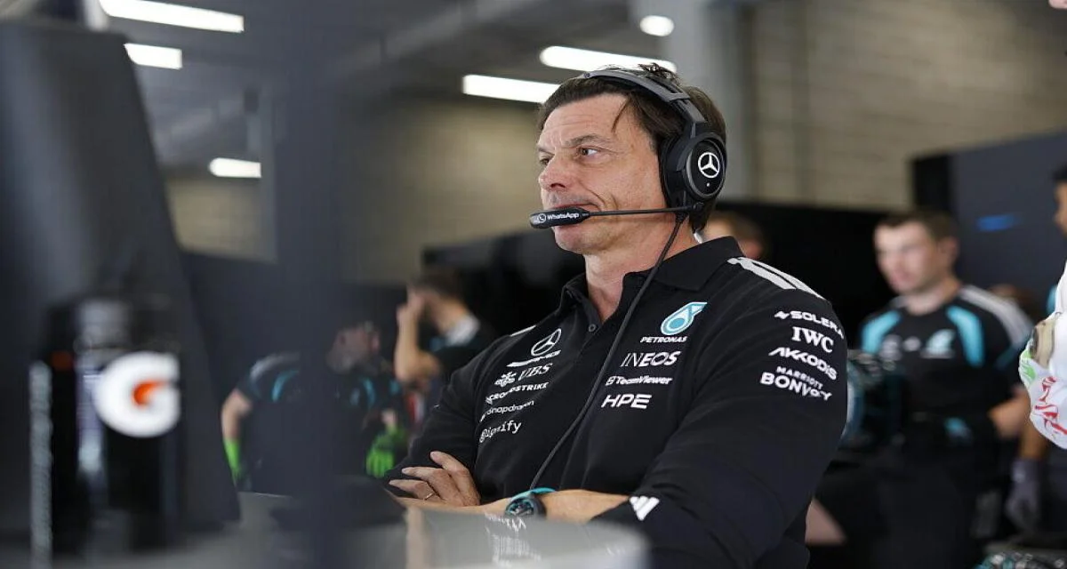 Mercedes : Toto Wolff lâche une bombe, l'écurie refuse de sacrifier Russell pour Antonelli