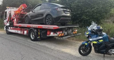 Une Tesla et une moto flashées à plus de 200 km/h, une course improvisée qui termine à la fourrière