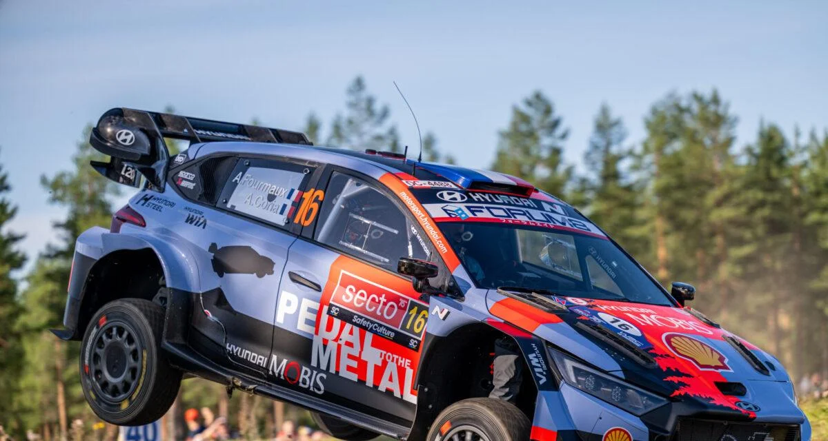 Rallye de Finlande : Katsuta frappe fort d'entrée, Fourmaux déjà dans le rythme