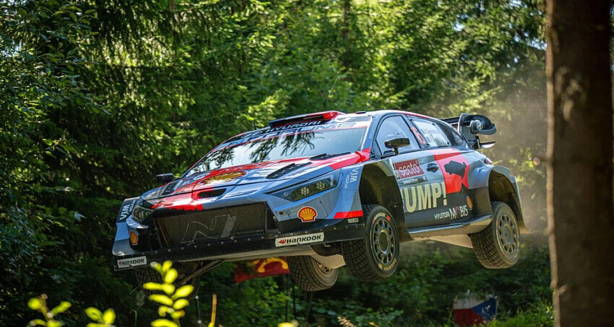 Rallye de Finlande : Fourmaux raconte son immense frustration, un coup du sort a fait basculer son week-end