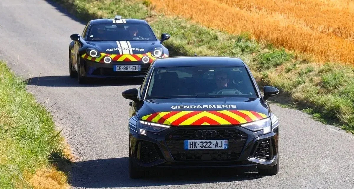 La gendarmerie s'équipe d'une rapide Audi RS3 pour seulement 1500 euros