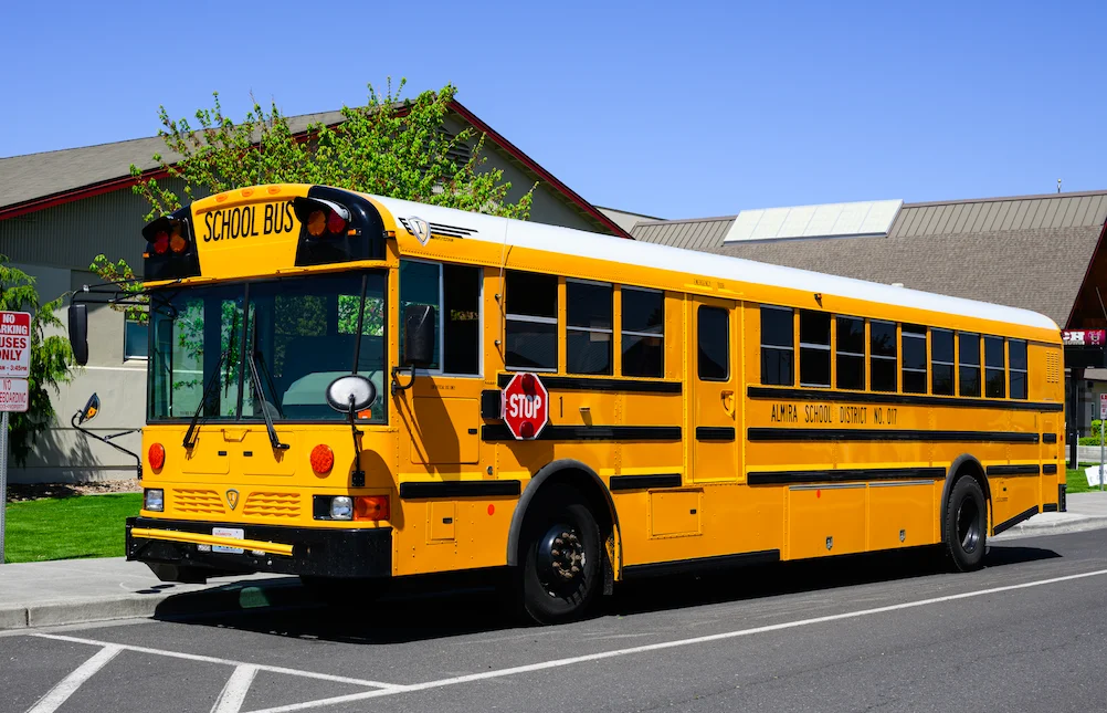 États-Unis : Suite au malaise de la conductrice, des élèves parviennent à stopper le bus scolaire
