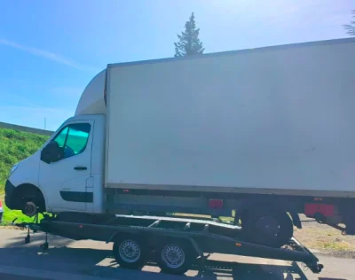Belfort : Une Peugeot 307 arrêtée sur l'A36 alors qu'elle tractait un camion de presque 4 tonnes