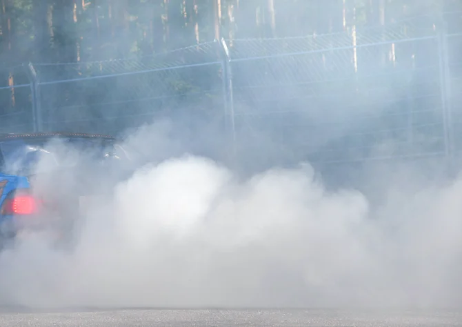 Tarn : Le pilote percute une spectatrice lors d'un rallye, il sort de sa voiture pour la secourir et se fait disqualifier