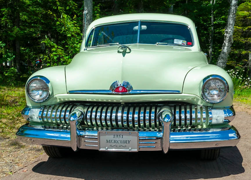 Orne : Il importe une Mercury de 1951 du Texas et inscrit à l'arrière le nom de sa grand-mère décédée