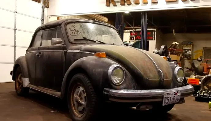 États-Unis : Après de longues années passées au garage, cette Coccinelle de 1979 n'a que quelques kilomètres au compteur