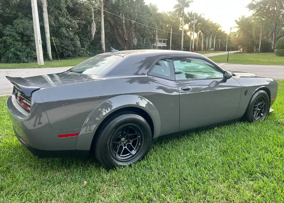 États-Unis : Il achète une Dodge Challenger SRT Demon 170 neuve 112.000 euros, roule 114 kilomètres et la revend 115.000 euros