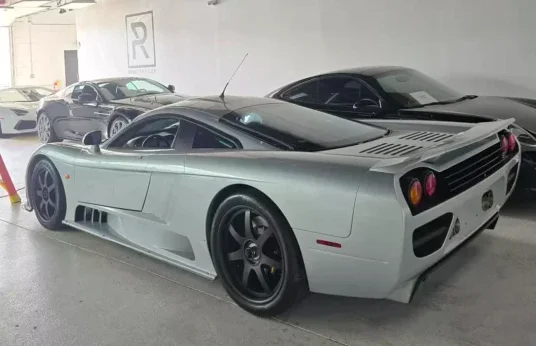 Missouri : La Saleen S7 de Paul Walker a été aperçue et le temps qui passe n'a aucun effet sur elle
