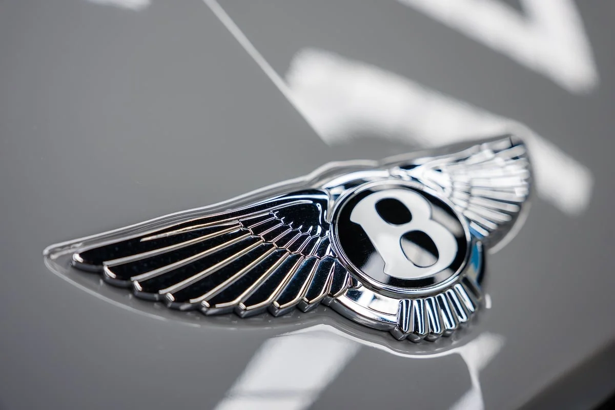 La première Bentley électrique se montre enfin… et elle ne ressemble à aucune autre Bentley