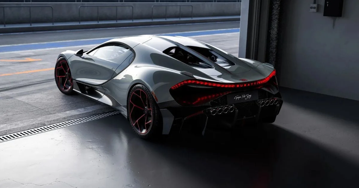 La Bugatti Tourbillon Équipe Pur Sang affiche 8 sorties d'échappement et 1 800 ch