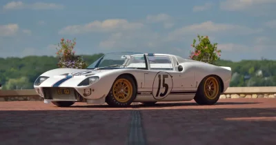 Ford GT40 Roadster Le Mans 1965 : pourquoi le prototype à 8 millions reste invendu ?