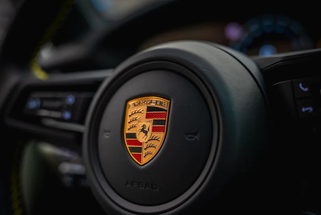 Porsche taille dans ses effectifs : 500 suppressions de postes et trois fermetures de filiales annoncées