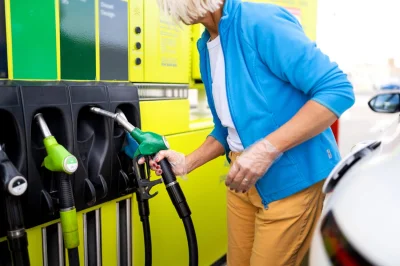 Carburants : les supermarchés dénoncent la « concurrence déloyale » des pétroliers