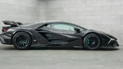 Dubaï : Mansory crée la Carbonado X, une Lamborghini Revuelto unique recouverte de fibre de carbone