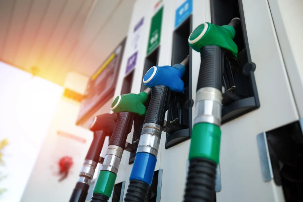 La crise du carburant continue de profiter aux voitures électriques : les ventes explosent !