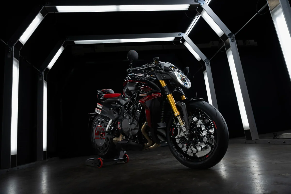 MV Agusta Brutale 1000 ABT : 208 ch, 130 exemplaires et un tarif qui sidère