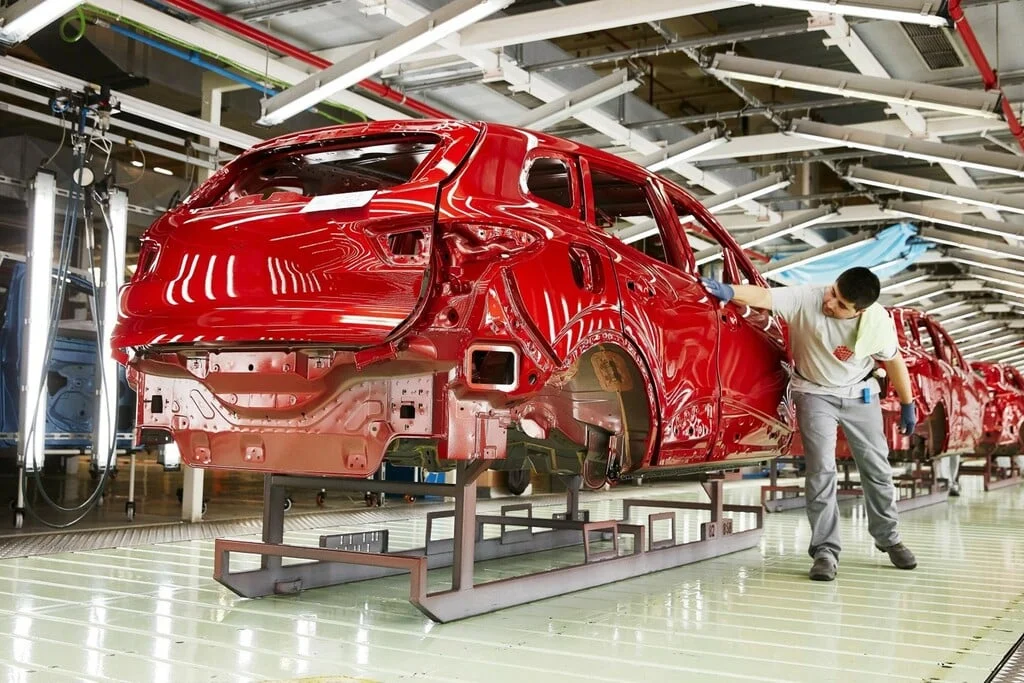 La Chine se tourne vers l'Espagne, Renault vers le Maroc : le grand paradoxe de l'industrie auto européenne